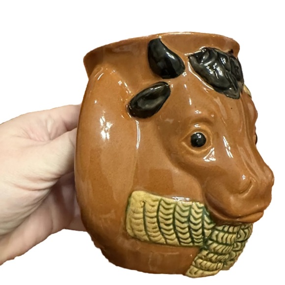 Giftcraft Hand Warmer Mug Cute Bull With Scarf 15 Oz Capacity Gift Worthy
Mug - Picture 8 of 10